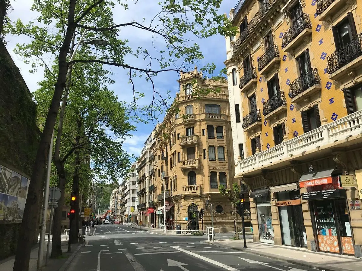 Downtown Apartment 圣塞瓦斯蒂安 0*,  西班牙